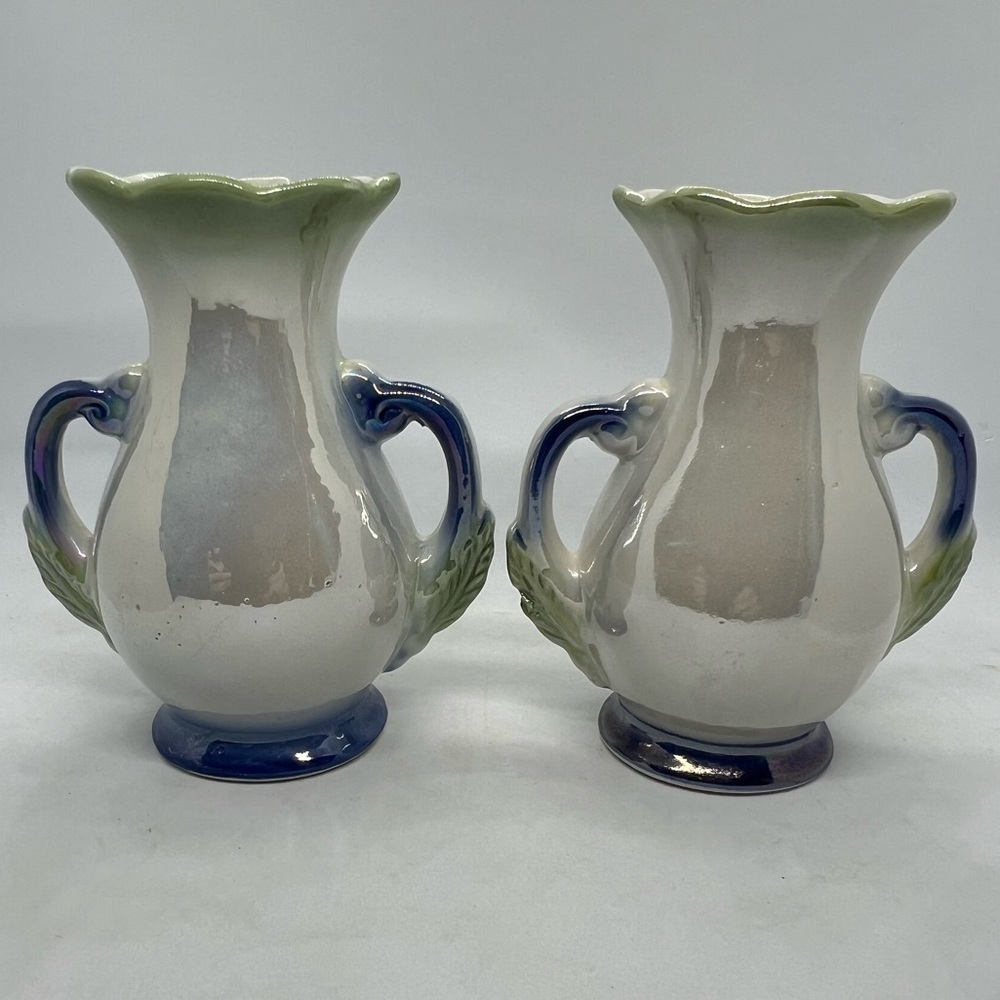 Vintage Pair of Double Handled Lusterware Floral Vases. Made in Brazil - Picture 4 of 8
